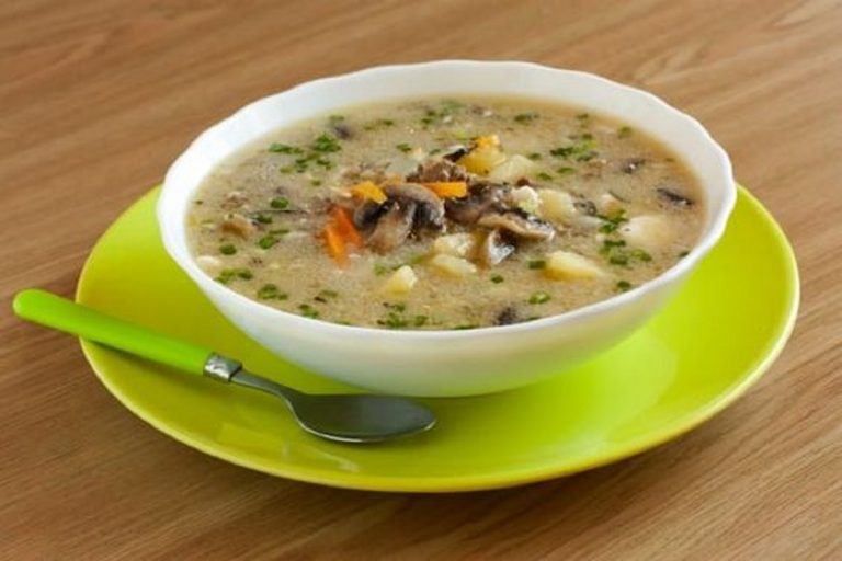 zuppa con bucce di patate