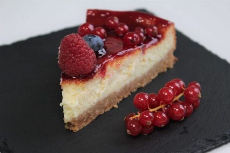 Cheesecake alla frutta senza colla di pesce