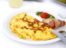 Omelette ricetta prosciutto e formaggio