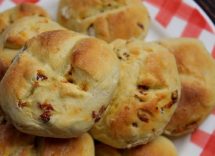 pane con pomodori secchi ricetta bimby