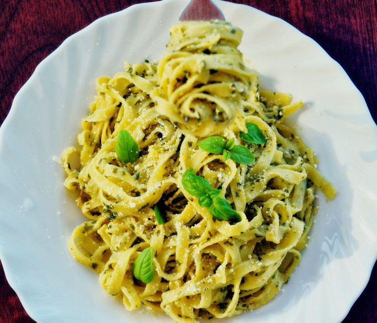 Pasta con crema di edamame