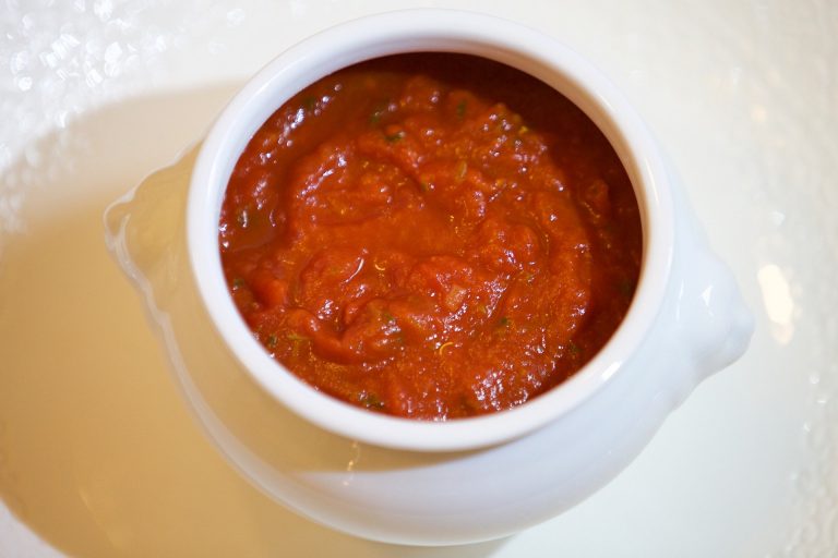 Salsa di pomodoro piccante ricetta