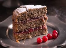 torta di grano saraceno e marmellata di mirtilli rossi