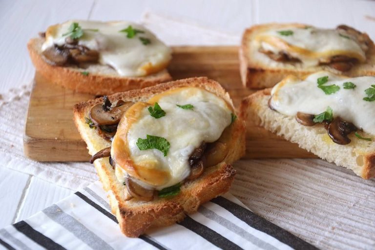 crostini funghi champignon e panna