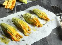 fiori di zucca ripieni con ricotta e salame