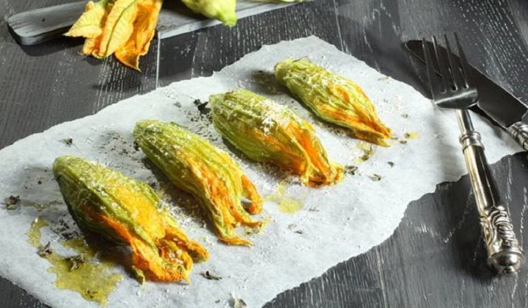 fiori di zucca ripieni con ricotta e salame