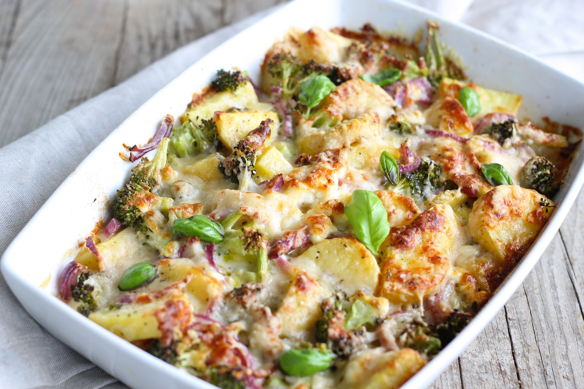 verdure gratinate al forno con tonno