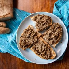 Crostini Neri Toscani Come Preparare La Ricetta Originale Food Blog
