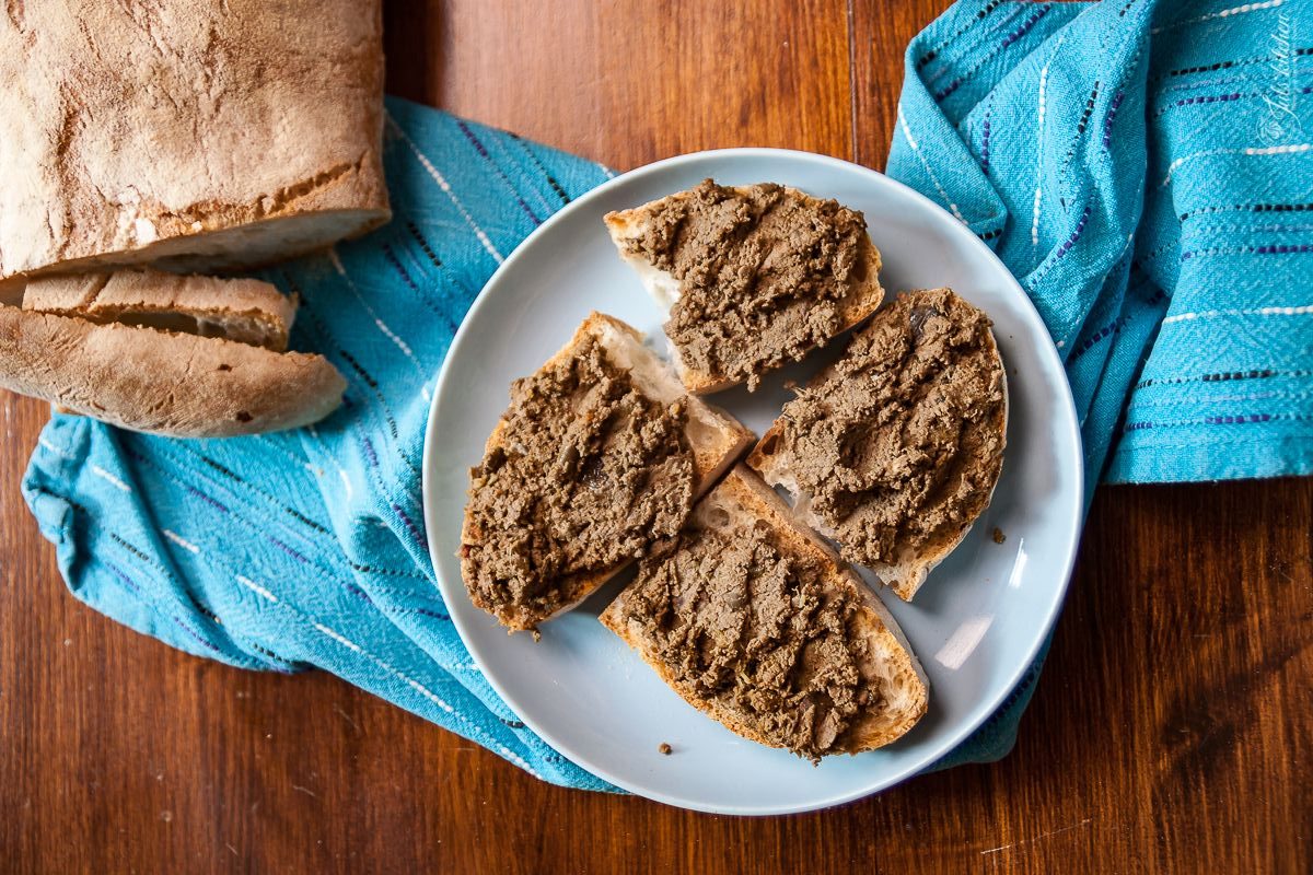 crostini neri toscani ricetta originale