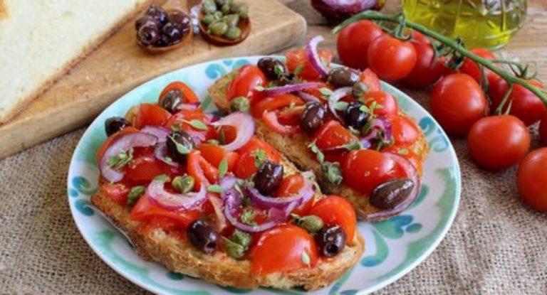 pane e pomodoro ricetta pugliese