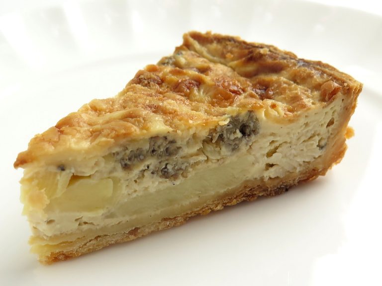 pizza rustica ripiena carciofi e patate fatto in casa da benedetta