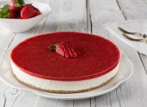 ricetta cheesecake senza cottura alle fragole