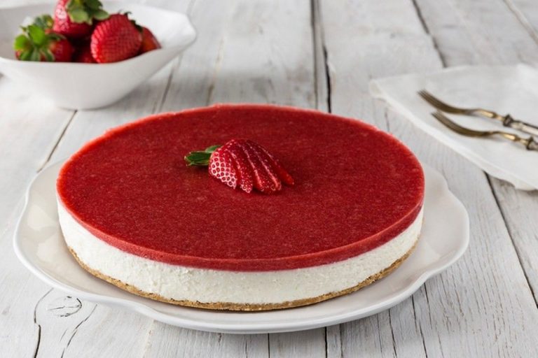 ricetta cheesecake senza cottura alle fragole