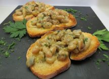 bruschette con fagioli borlotti