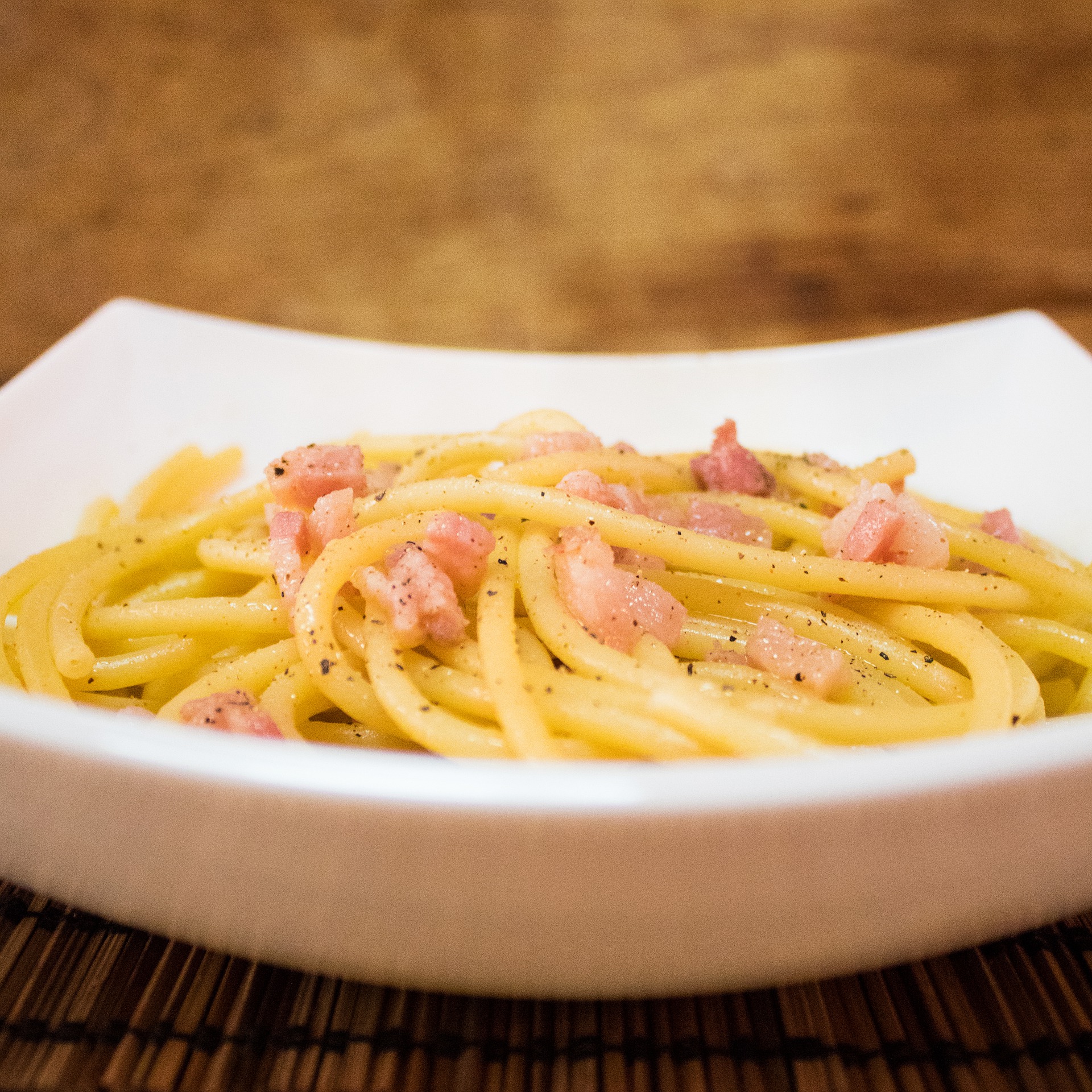 pasta con cicoria e pancetta