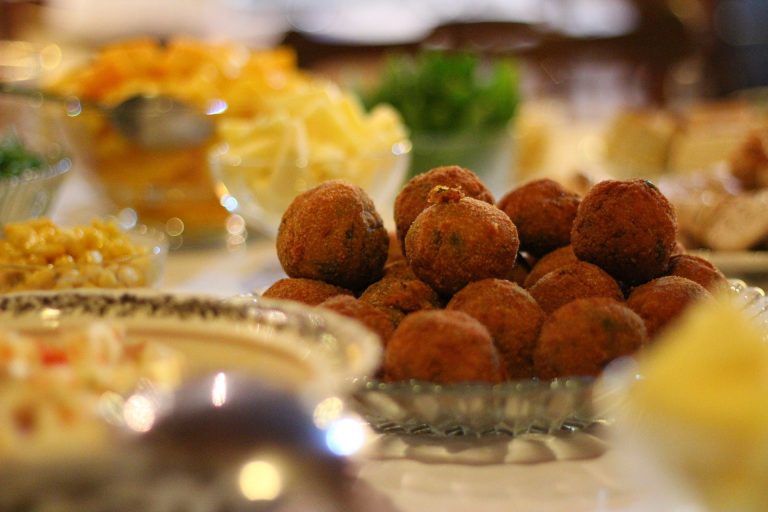 Polpette di peperoni e patate al forno