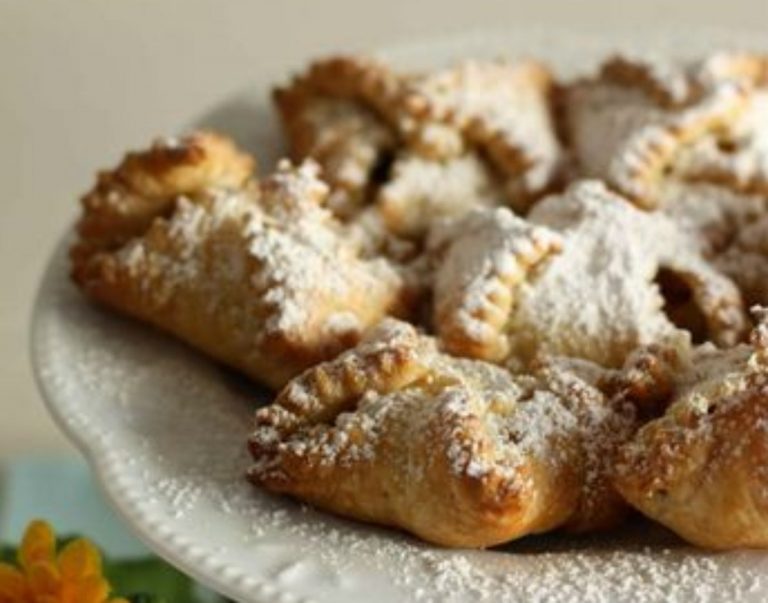 strudel di fichi freschi e mandorle