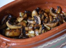 Testaroli ai funghi ricetta