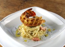 linguine al limone con gamberi e pistacchi