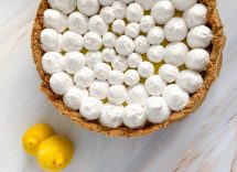 Torta al limone con meringa flambé