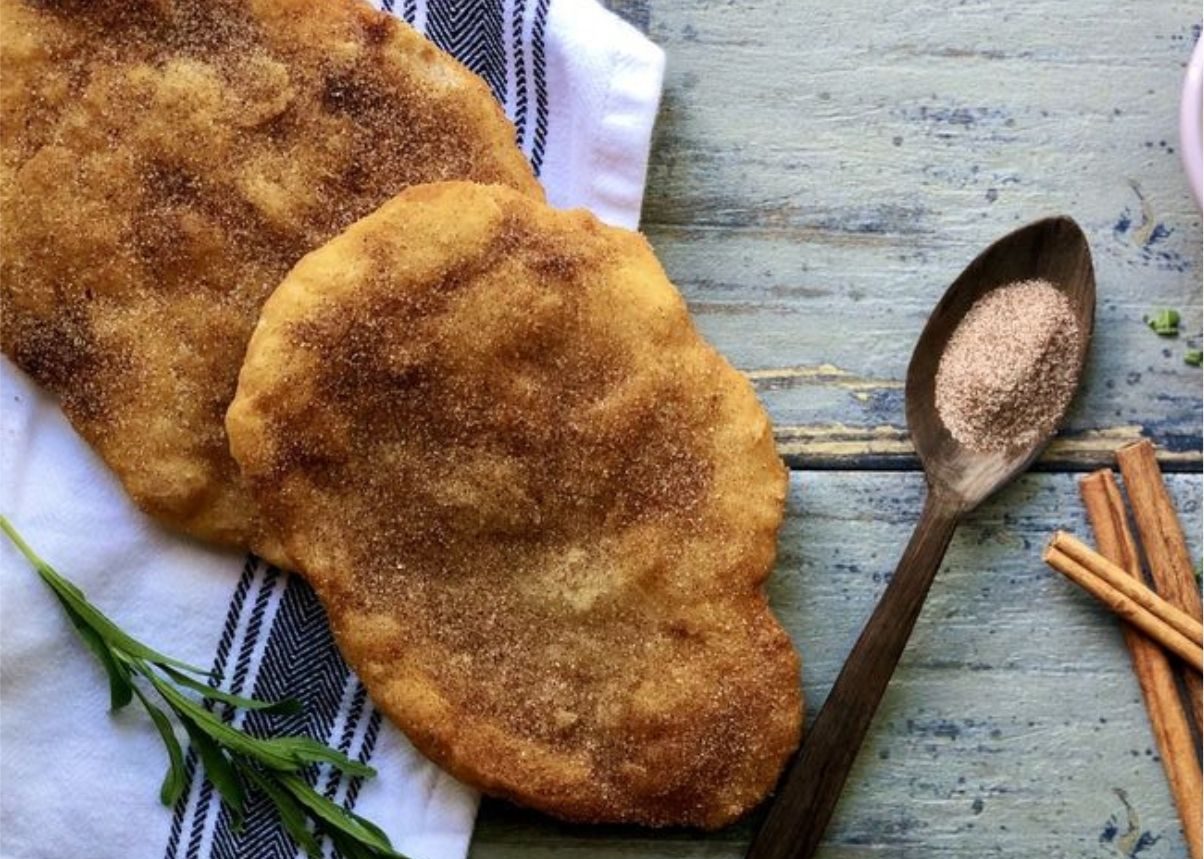 Pane fritto con zucchero e cannella