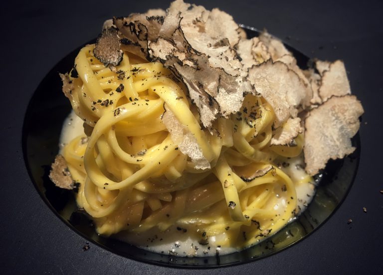 tagliolini al tartufo bianco cremosi