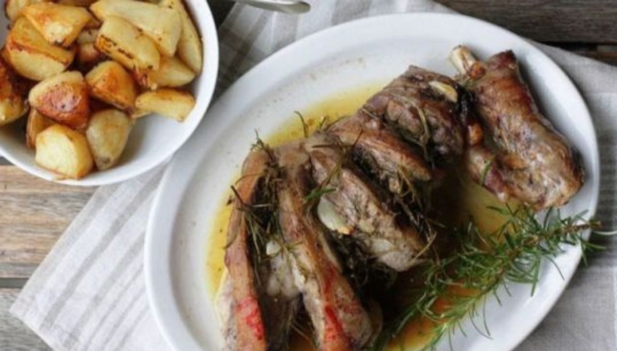 Abbacchio al forno con patate alla romana