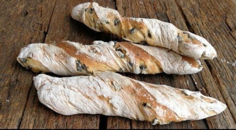 pane alle olive siciliano