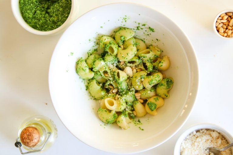 pasta pesto e stracciatella al forno