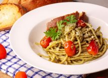 pasta con alici pomodorini e pecorino