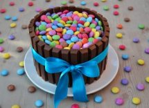 torta kit kat e smarties ricetta