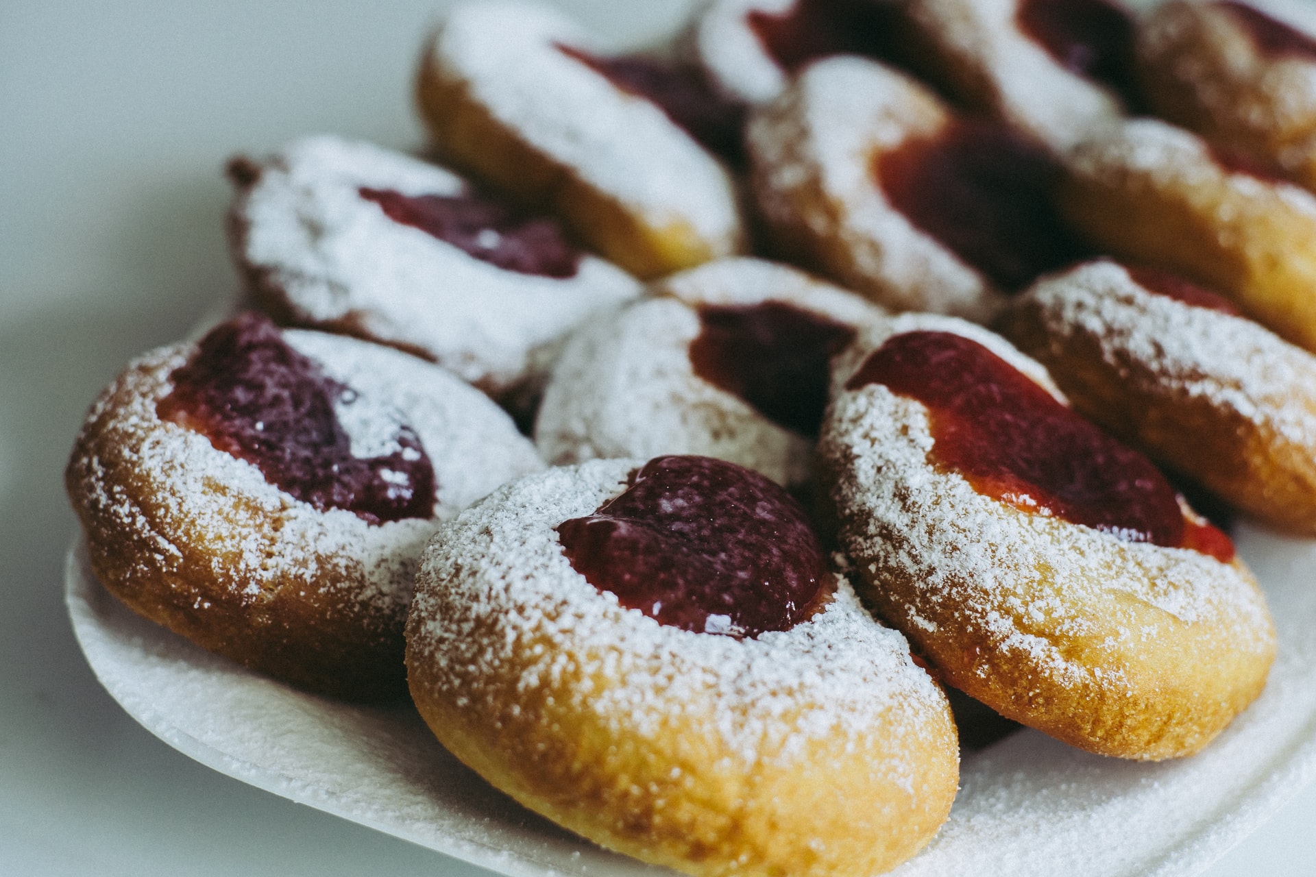 biscotti ripieni di ricotta e marmellata