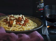 Pasta al sugo con feta