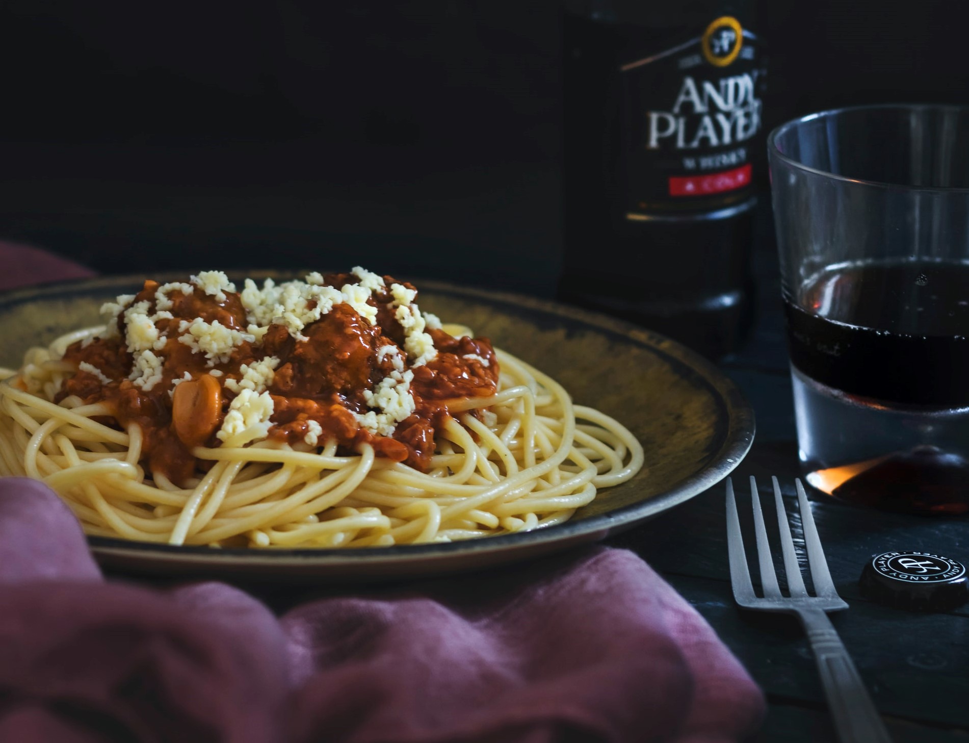 Pasta al sugo con feta