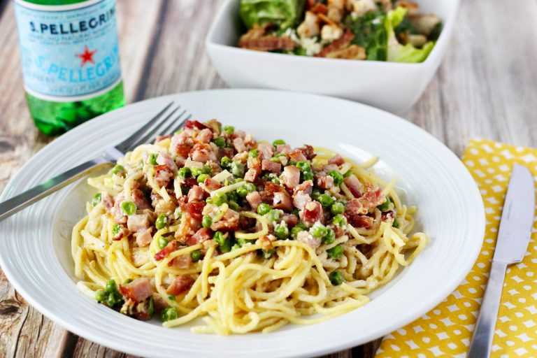 tagliatelle piselli e prosciutto crudo