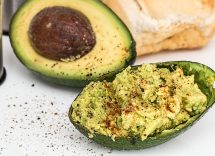 Cestini di pasta fillo con gamberi e avocado ricetta