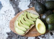 Chips di avocado al forno ricetta