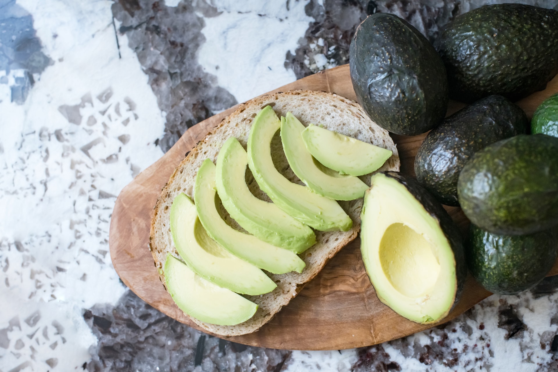 Chips di avocado al forno ricetta