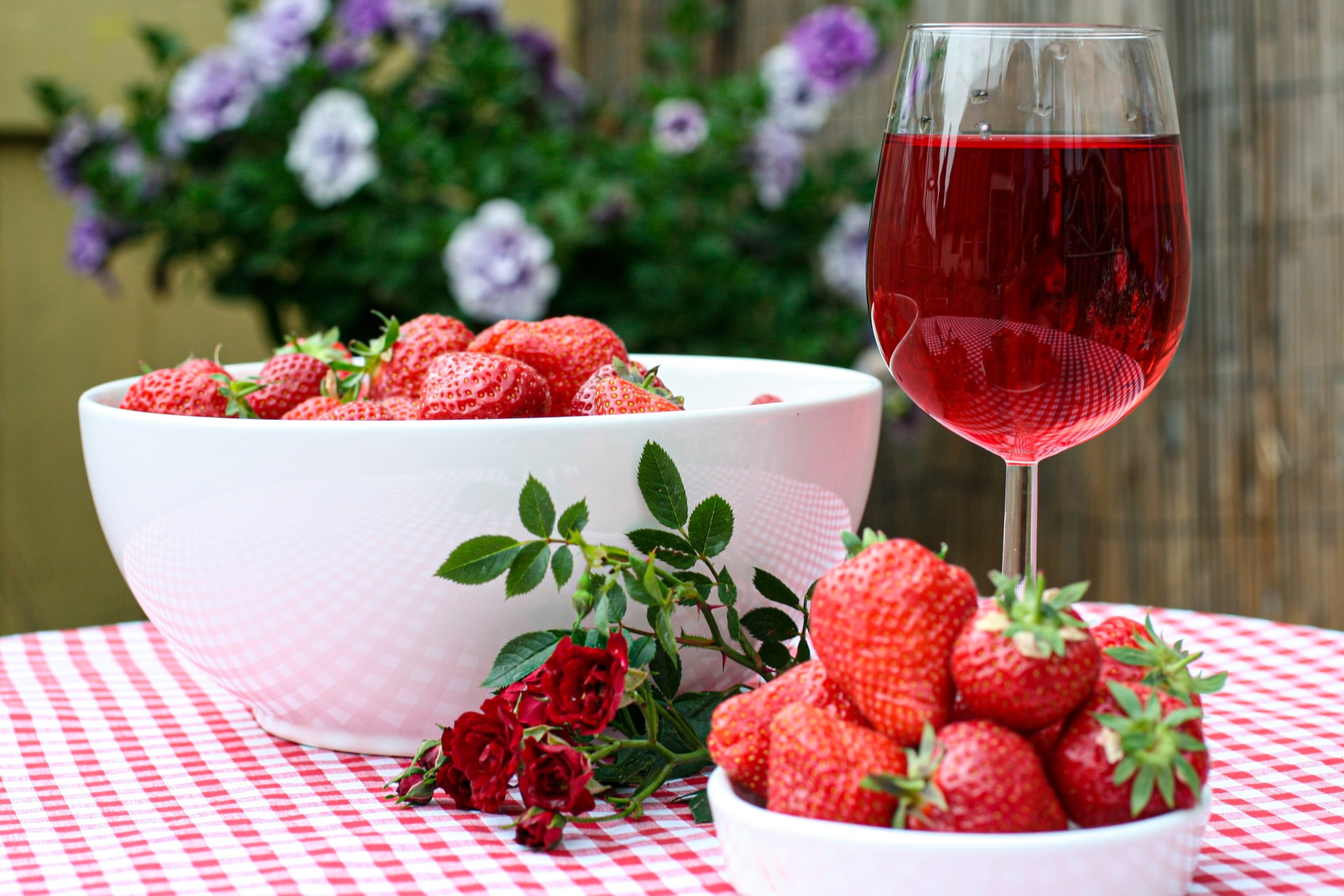 fragole al vino