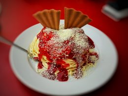 Spaghetti Di Gelato Ricetta Originale Con Con Salsa Alle Fragole Food Blog