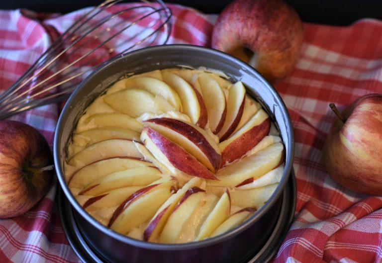 Torta di mele e banane ricetta