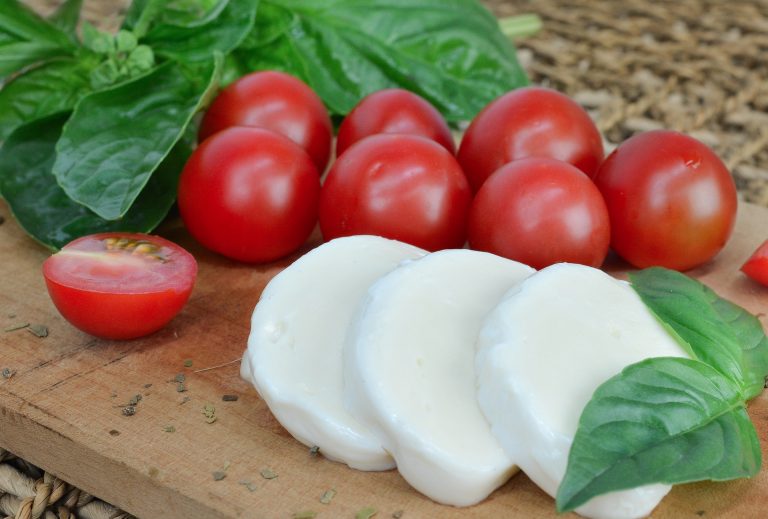 torta salata caprese