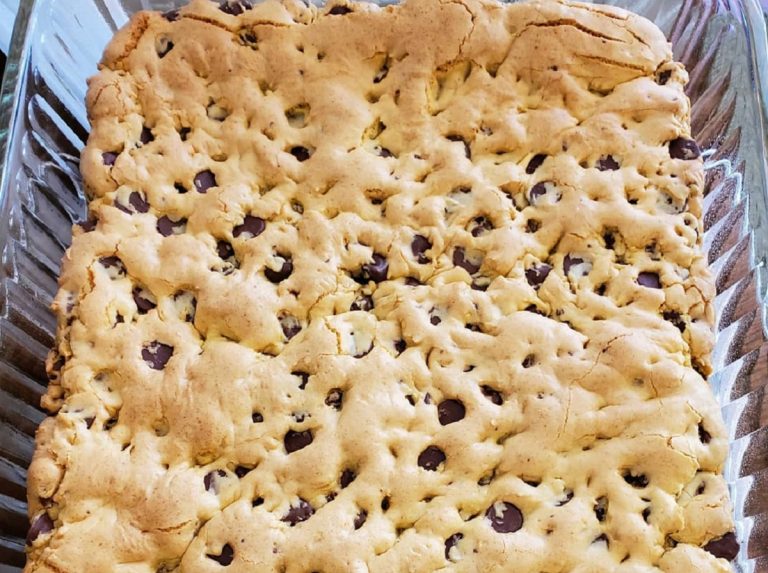 biscotti al cioccolato con impasto per torte