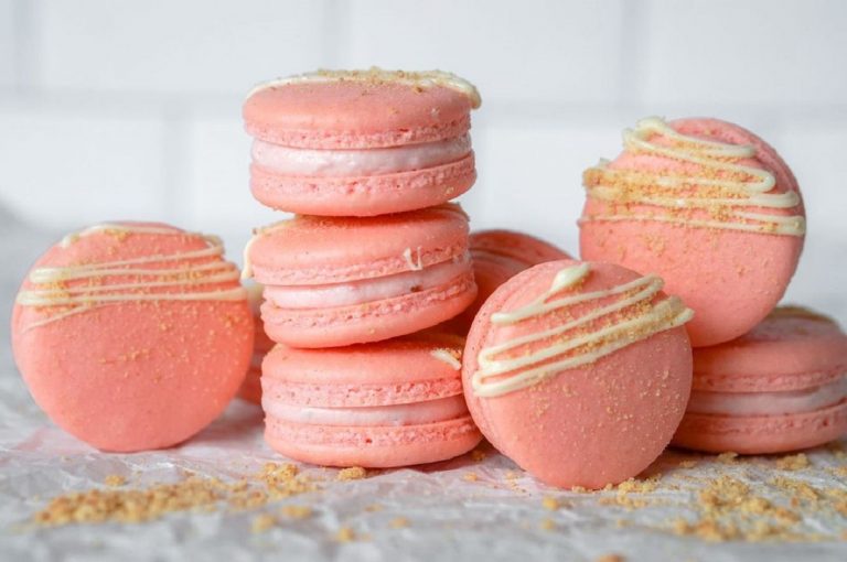 macarons alla fragola