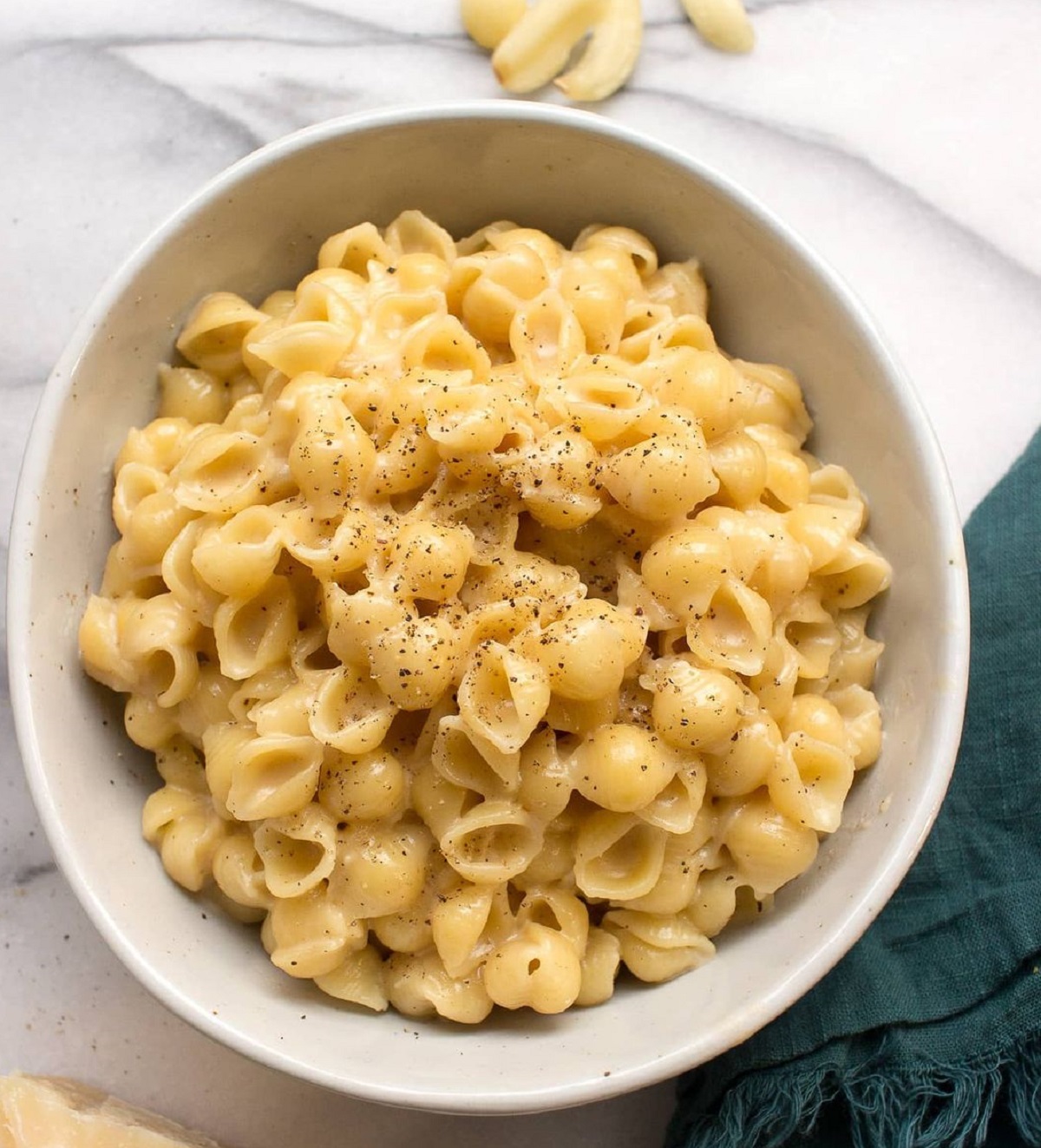 pasta con aglio e parmigiano