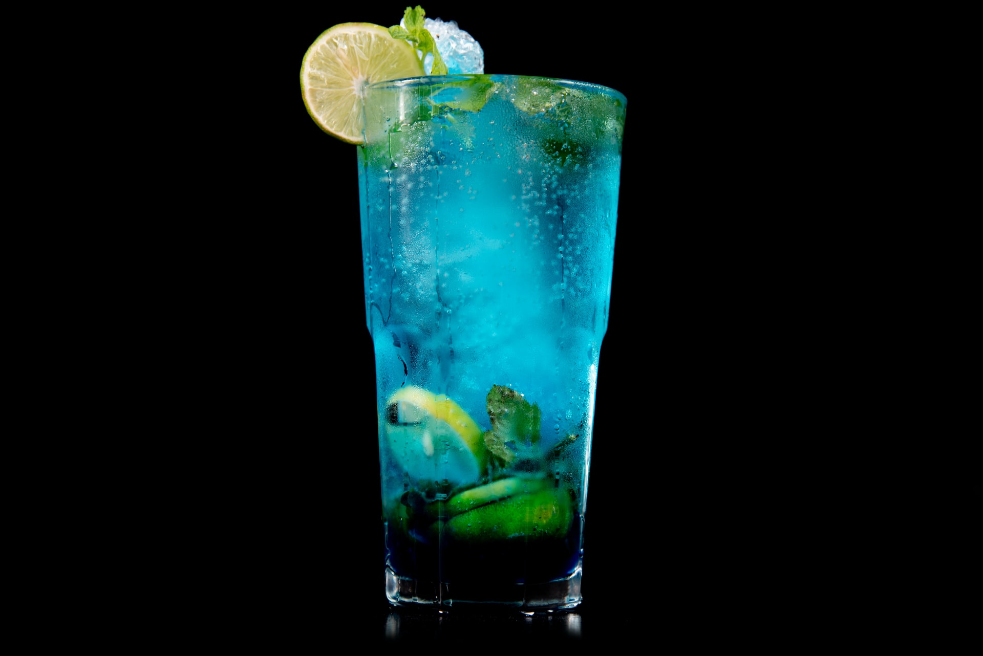 blue lagoon cocktail ricetta