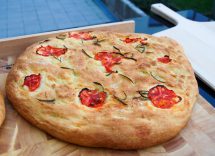 Focaccia ripiena alla parmigiana