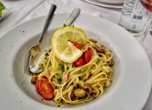 Pasta fredda limone olive tonno