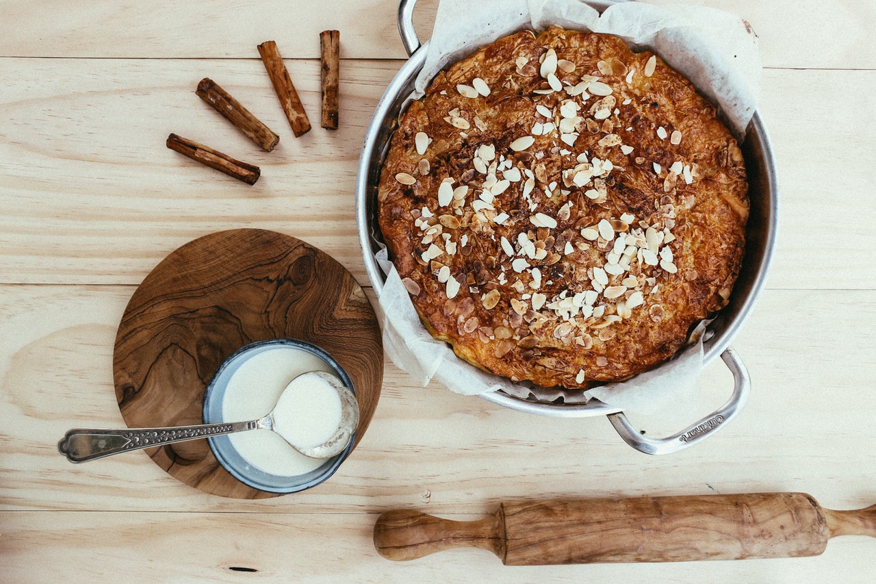 Torta cannella e fragole