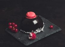 Torta mousse ai frutti di bosco